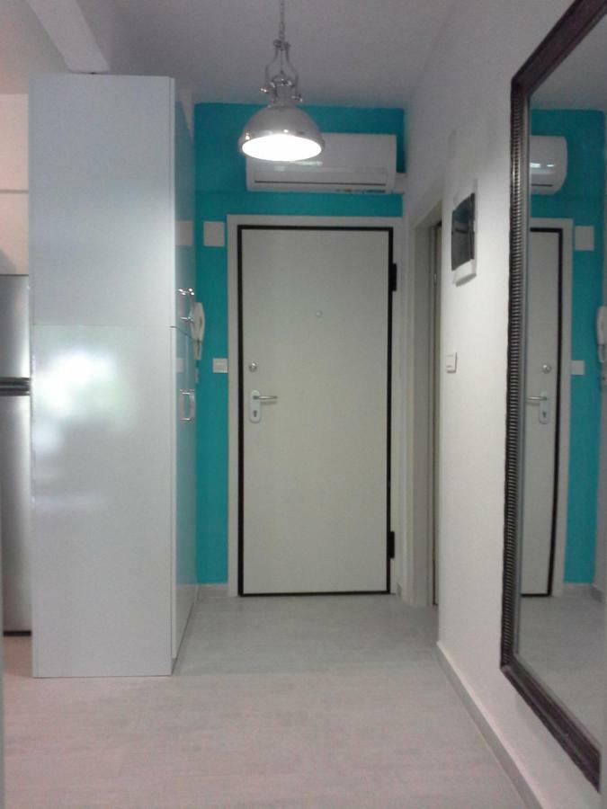 Gala Apartment Nea Poteidaia Esterno foto