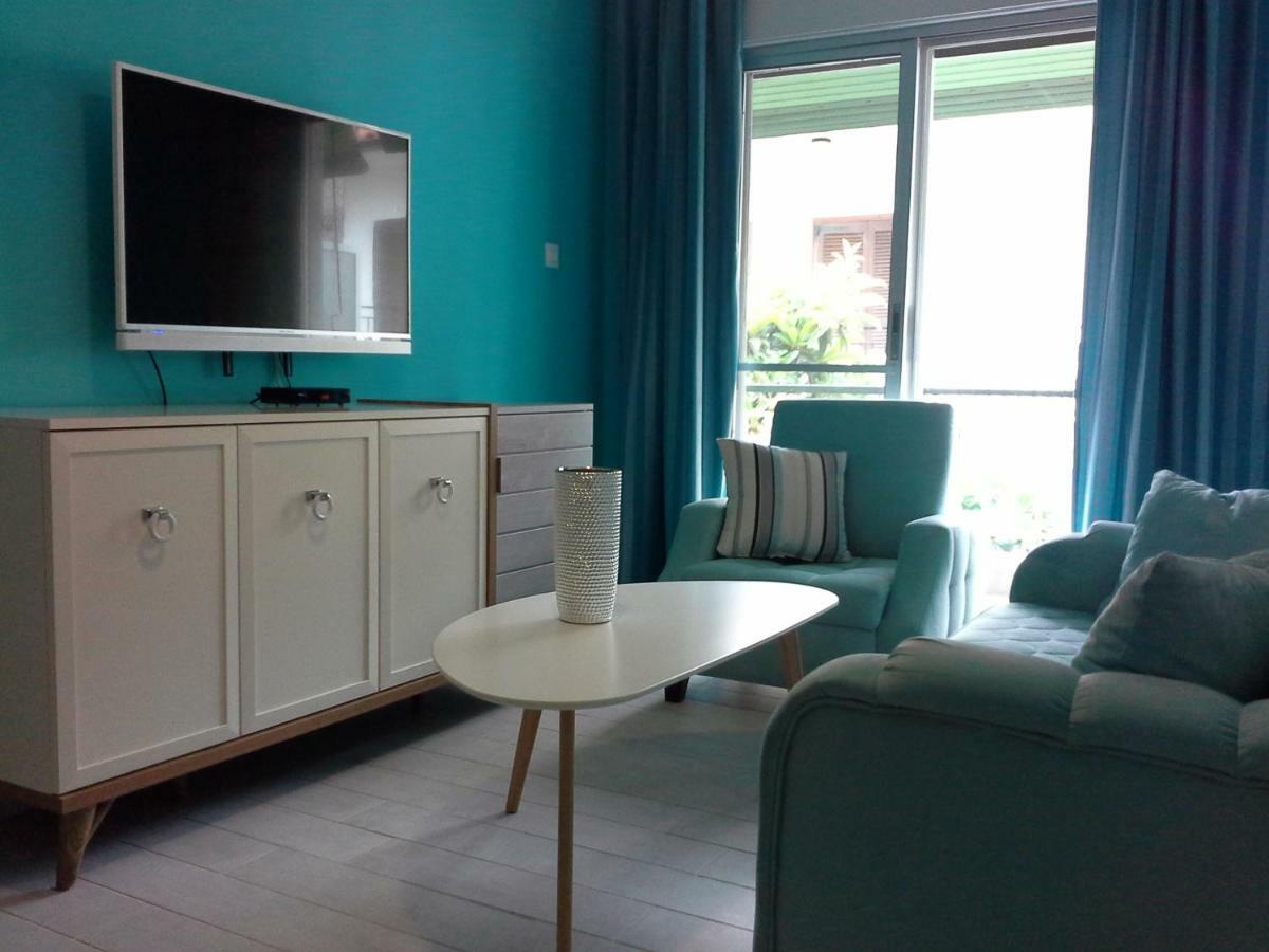Gala Apartment Nea Poteidaia Esterno foto