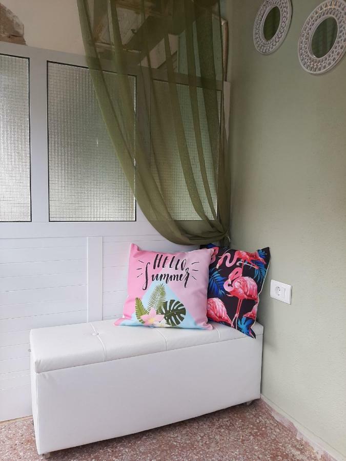 Gala Apartment Nea Poteidaia Esterno foto